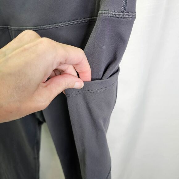 iuga Gray High Waisted Pocket Capri Leggings Size XL - Picture 5 of 10